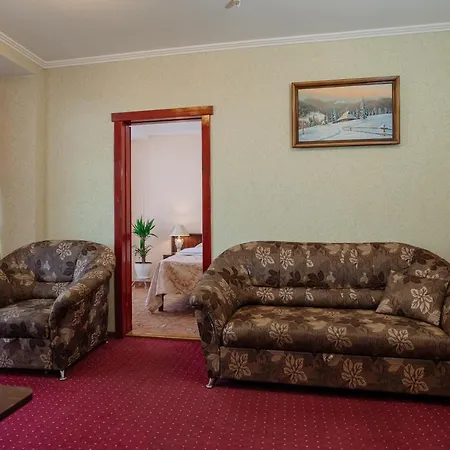 Club Ph Hotel Truskavets