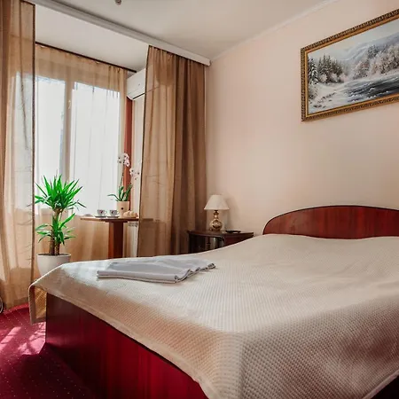 Club Ph Hotel Truskavets