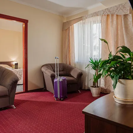 Club Ph Hotel Truskavets