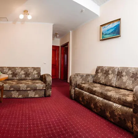 Hotel Club Ph Truskavets