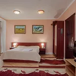 Club Ph Hotel *