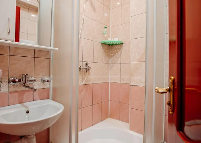 Club Ph Hotel Truskavets